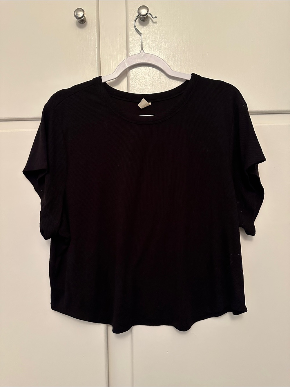 EUC Old Navy Active Ultralite Black Women's Short Sleeve Flowy Tee